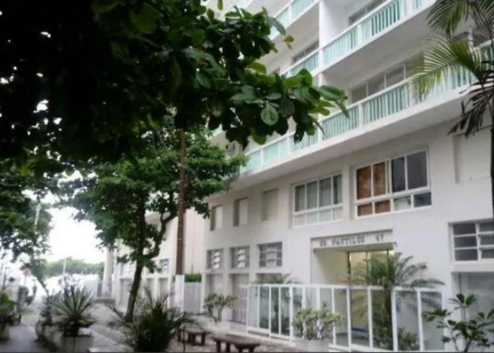 Aluguéis de temporada: Apartamento Pe Na Areia.